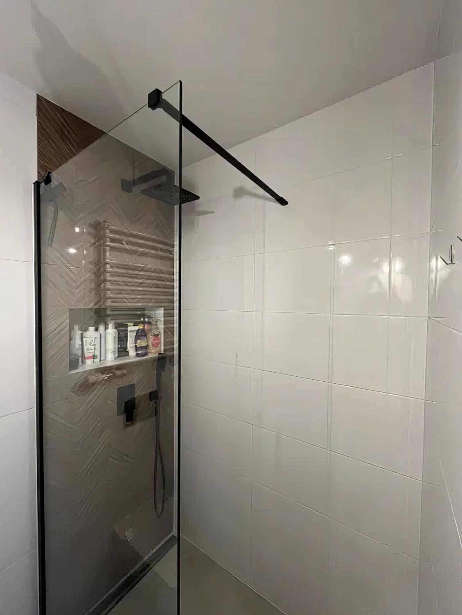 R1 Apartments Варшава Екстериор снимка